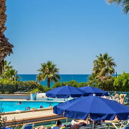 Отель Monica Isabel Club 3*