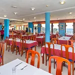 Monica Isabel Club Αλμπουφέιρα