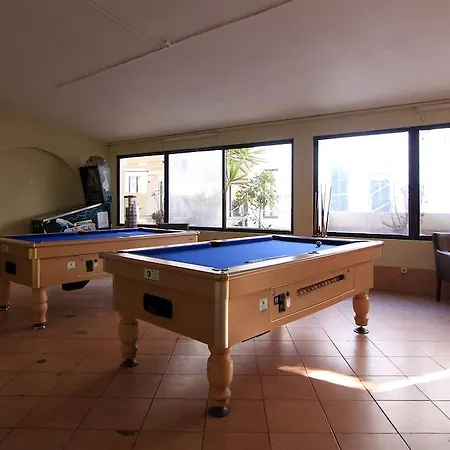 Ξενοδοχείο Monica Isabel Club