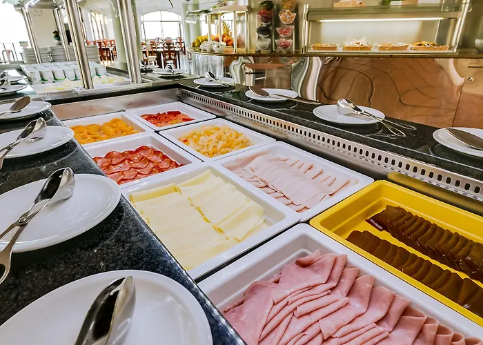 Hotel Monica Isabel Club 3*