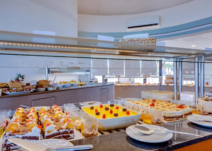 Monica Isabel Club 3*