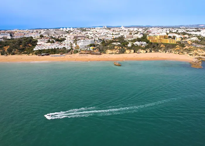 Hotel Monica Isabel Club