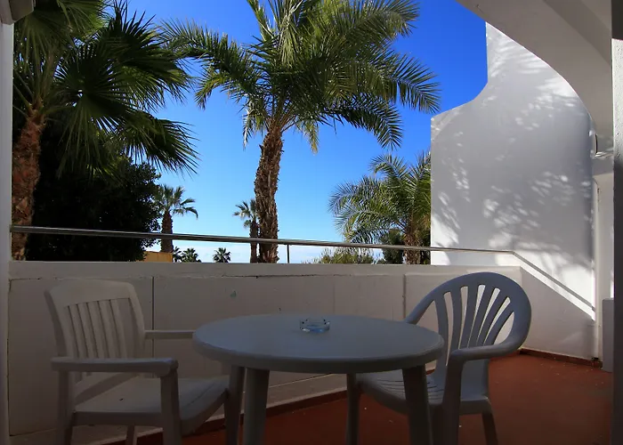 Monica Isabel Club Hotel 3*