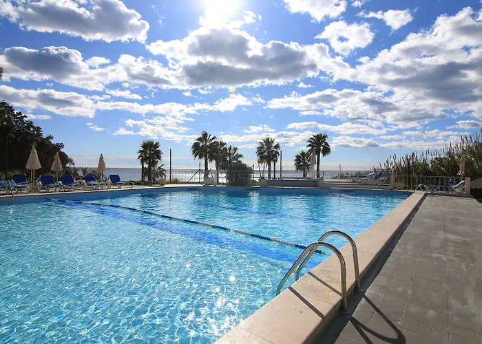 Monica Isabel Club Hotel 3*