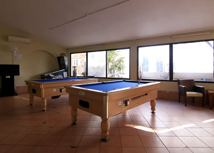 Monica Isabel Club Hotel 3*