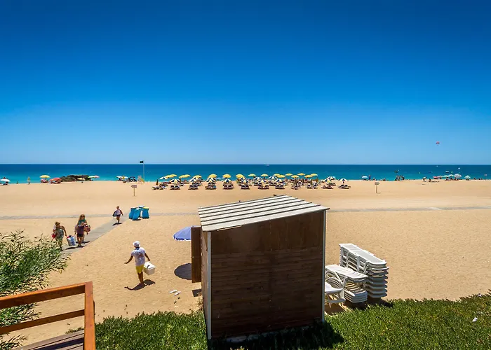 Hotel Monica Isabel Club