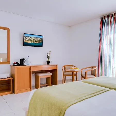 Monica Isabel Club Албуфейра