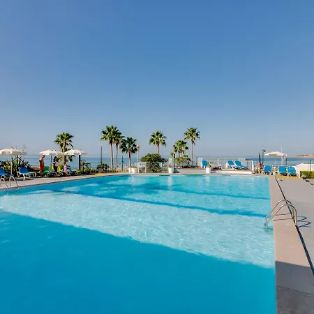 Monica Isabel Club アルブフェイラ