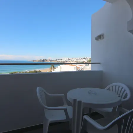 Monica Isabel Club ホテル