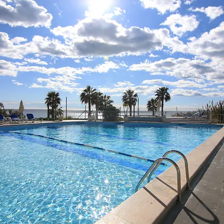 Monica Isabel Club ホテル 3*