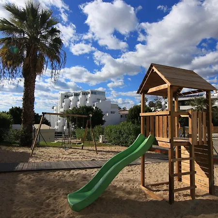 Hotel Monica Isabel Club 3*