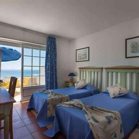 ホテル Monica Isabel Club