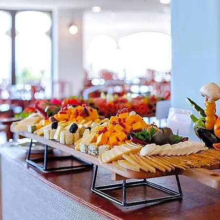 Monica Isabel Club Hotel 3*