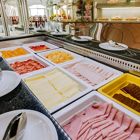 Hotel Monica Isabel Club 3*