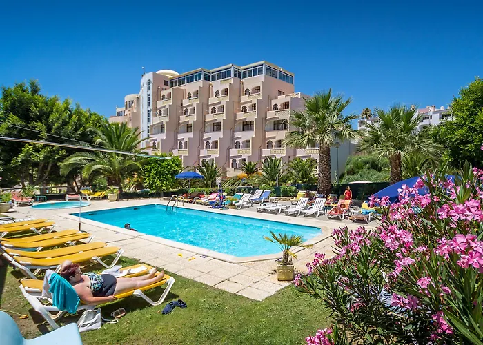 Ξενοδοχείο Monica Isabel Club 3*